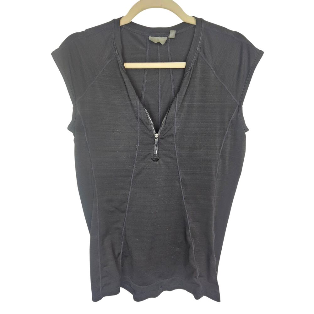 Athleta Womens 1/4 Athletic Top Size M Stretch Wicking Gym Yoga Workout Dance